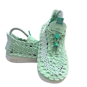 NIKE ACG WATERCAT + VAPOR MINT GREEN NWOT